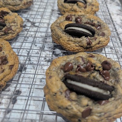 Chocolate Chip Oreo Cookies 