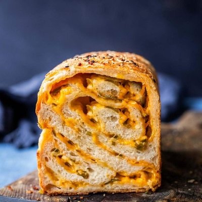 Jalapeño cheddar Sandwich Loaf