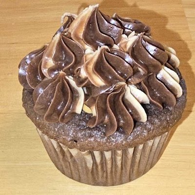 Elvis Cupcake