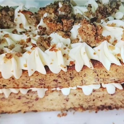 Half Loaf Two Layer Banana Cake 8 / 10 Servings