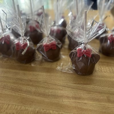 GF Cake Pops (chocolate)