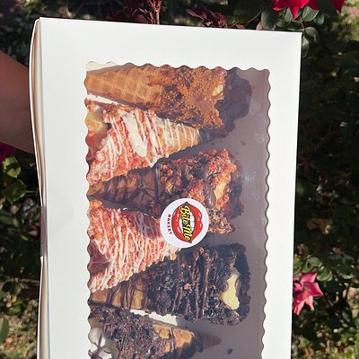 Half Dozen (6) Cheesecake Waffle Cones