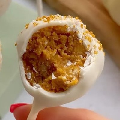 Pumpkin Pie Cake Pops 