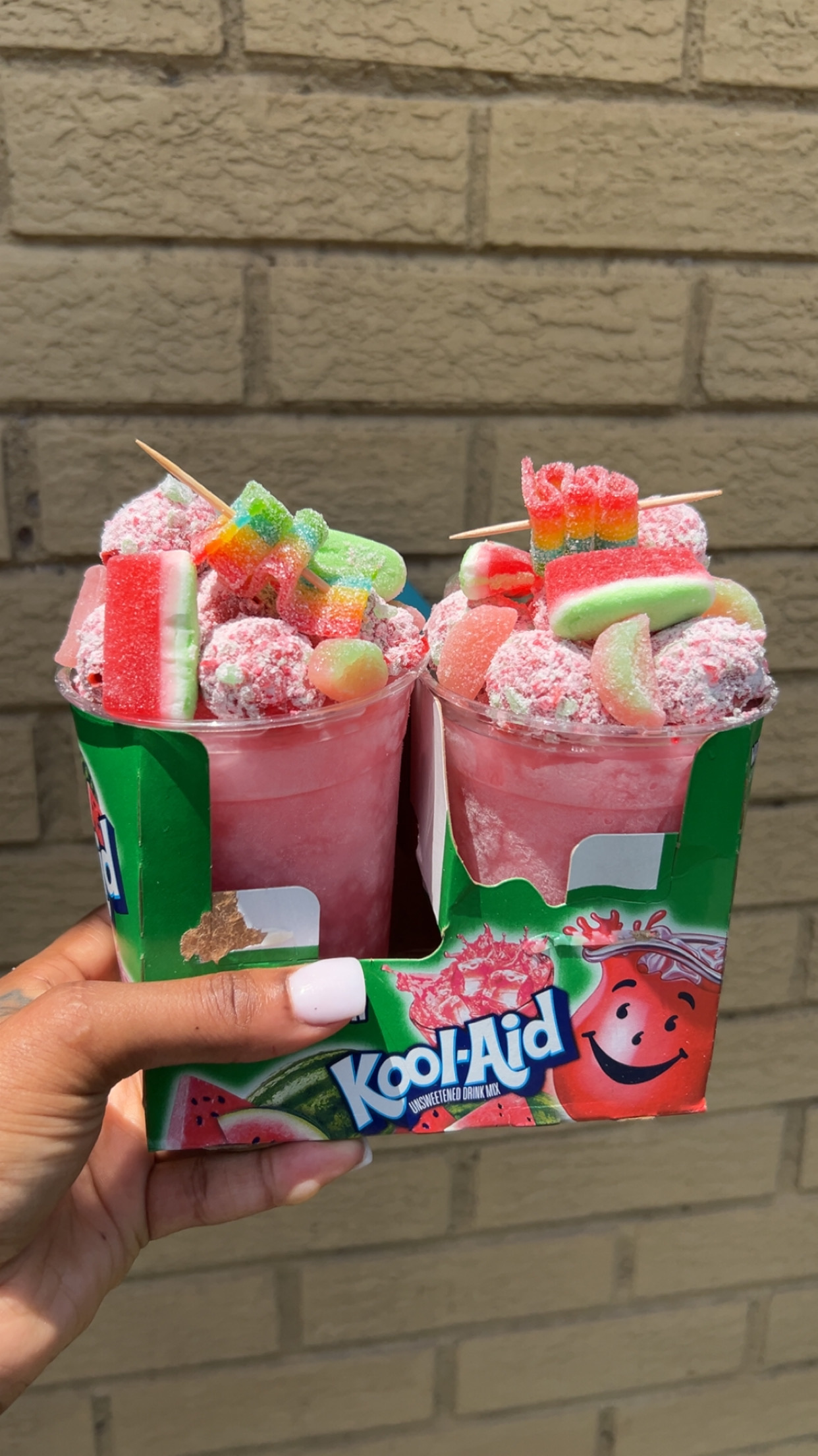Frozen Cups With Candied Grapes
