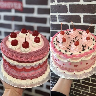 'SWEETHEART' Cake