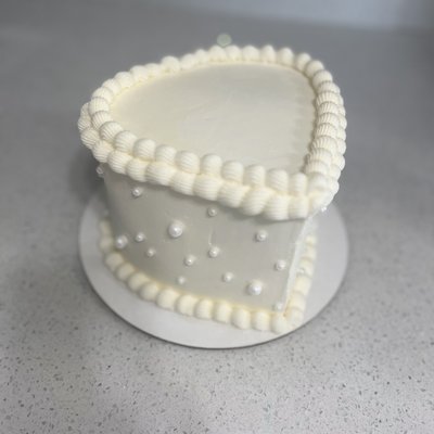 Heart Shape Cake (7inch)