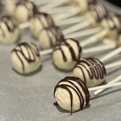 Cake Pops (Choc. & Vanilla)