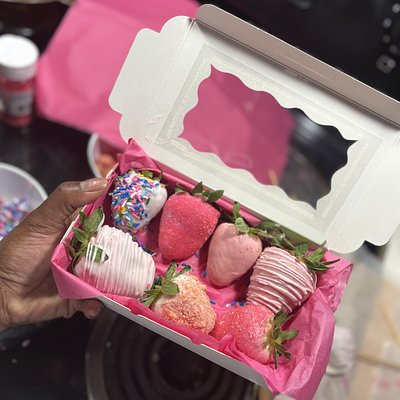 6 Chocolate Covered  🍓 