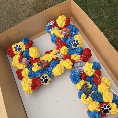 Number Pull Apart Cupcake Cake