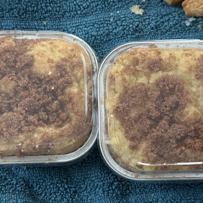 Cinnamon Sugar Swirl Cake 