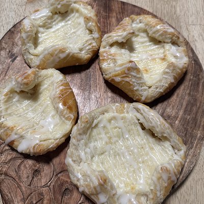 Cheese Danishes 