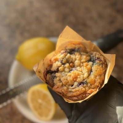 Blueberry Crumble With Lemon Glaze