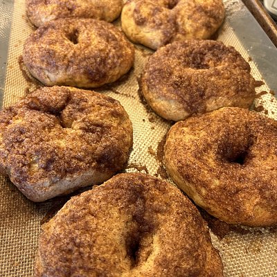 Cinnamon Bagels