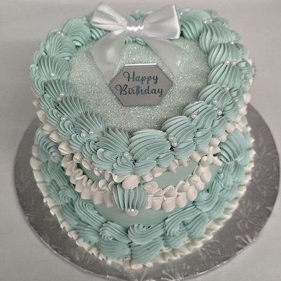 6" Vintage Heart Cake