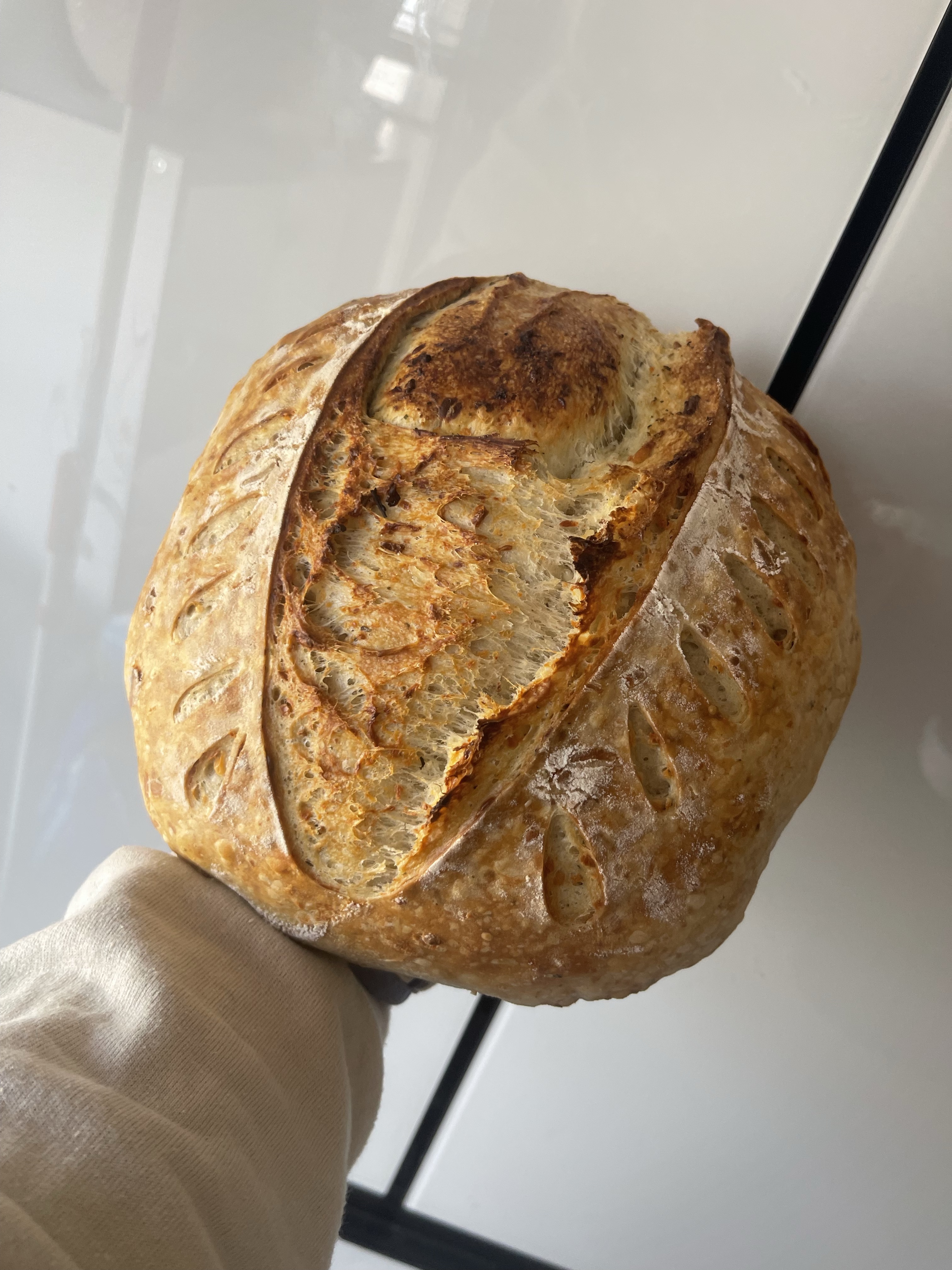 Pesto Mozzarella Loaf