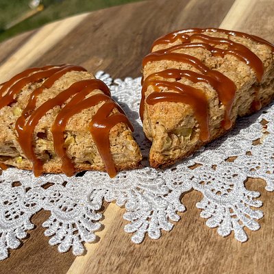 Caramel Apple Sourdough Scones