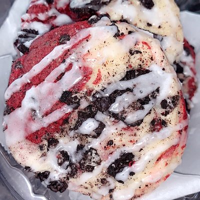 Red Velvet Cookies & Cream