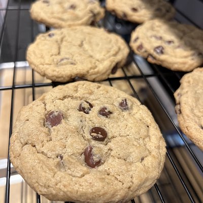 Sourdough Brown Butter Chocolate Chip Cookies (6 Pk)
