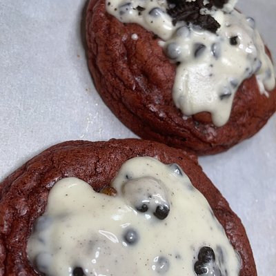 Red Velvet Cookie N Cream