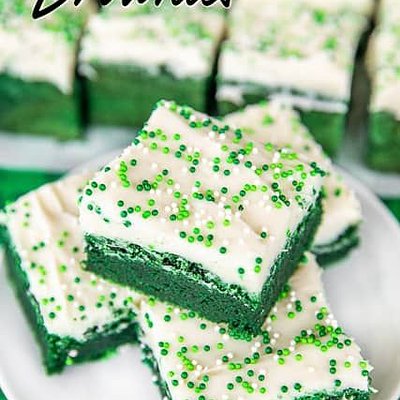 Green Velvet Brownies with Cream Cheese Frosting
