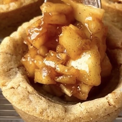 Apple Pie Cookie Cupcakes