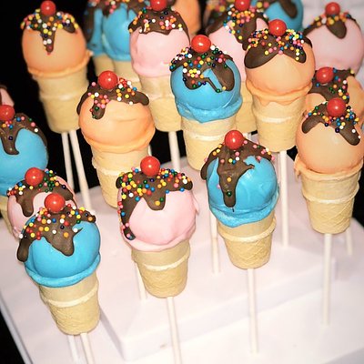 Theme Cake Pops