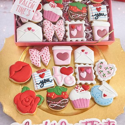12 Cookie Valentine's Gift Box