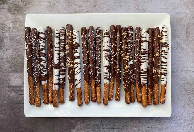 Chocolate Covered Pretzels 