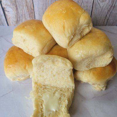 Dinner rolls