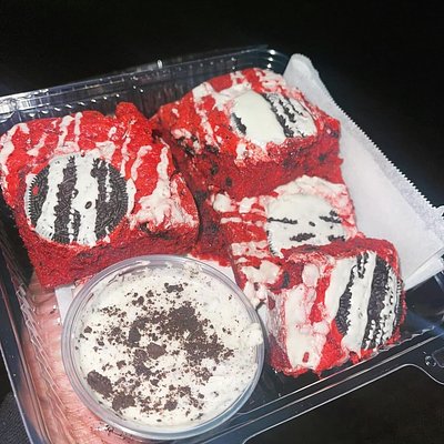 Red velvet Oreo