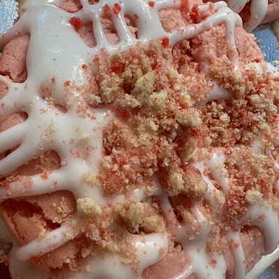 Strawberry Crunch Cookies - 12