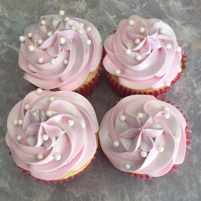 Simple Cupcakes 