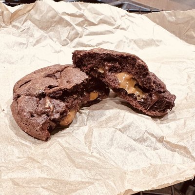 Dark Chocolate Dulce De Leche - Dozen