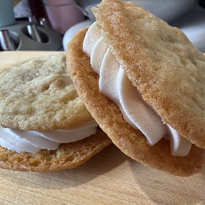 Peanut Butter Bestie Cookie Sandwich Half Dozen