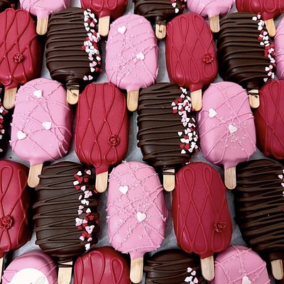 Cakesicles 