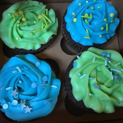 Chocolate Cupcakes With Buttercream Swirls 