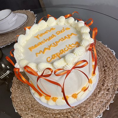 8” Round Cake
