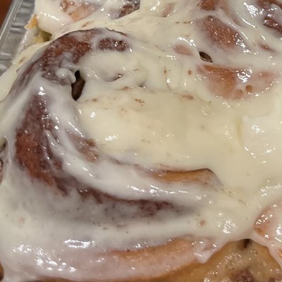 Cinnamon Rolls 3 Count