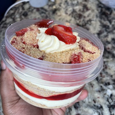 𝐒𝐭𝐫𝐚𝐰𝐛𝐞𝐫𝐫𝐲 C𝐡𝐞𝐞𝐬𝐞𝐜𝐚𝐤𝐞 🍓