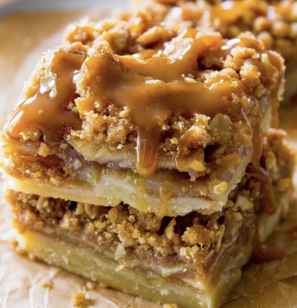 Salted Caramel Apple Pie Bars
