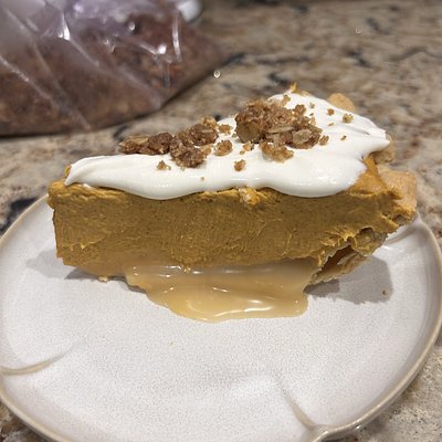 Pumpkin white chocolate caramel pie