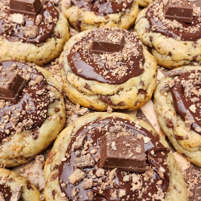 Kit Kat Cookie