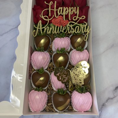 Strawberry & Rose Box