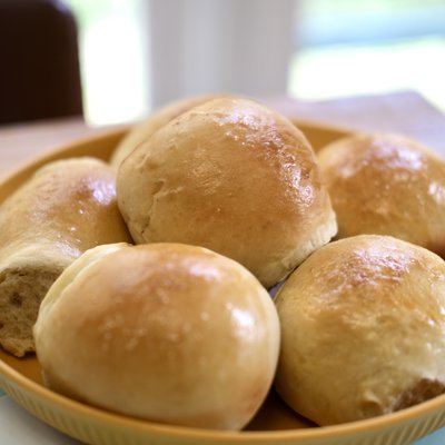 Sourdough Discard Dinner Rolls (6-pack)