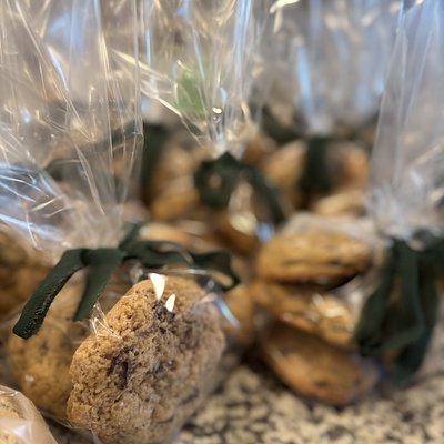 Dark Chocolate Chunk Sea Salt Cookies: 6 Pack