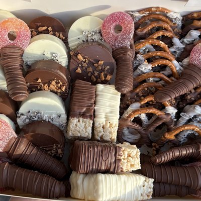 Treat Box - No Berries 