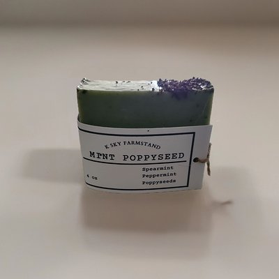 Homemade Goat Soap(Mint Poppyseed) 
