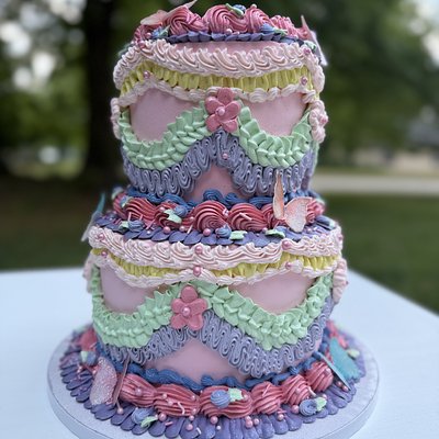 Two-tiered cakes 
