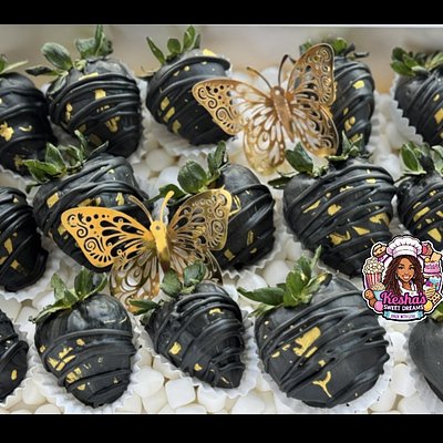 Chocolate Covered Strawberries (Dozen) 