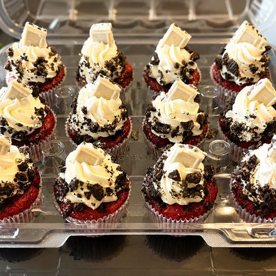 Dozen Cupcakes(4 Flavors)